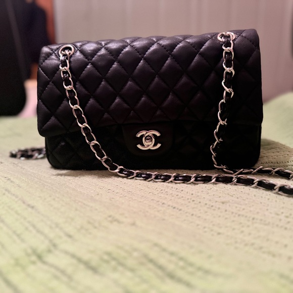Real Chanel Purse with Paperwork. Brand New Never Used! RARE FIND! - Picture 8 of 15